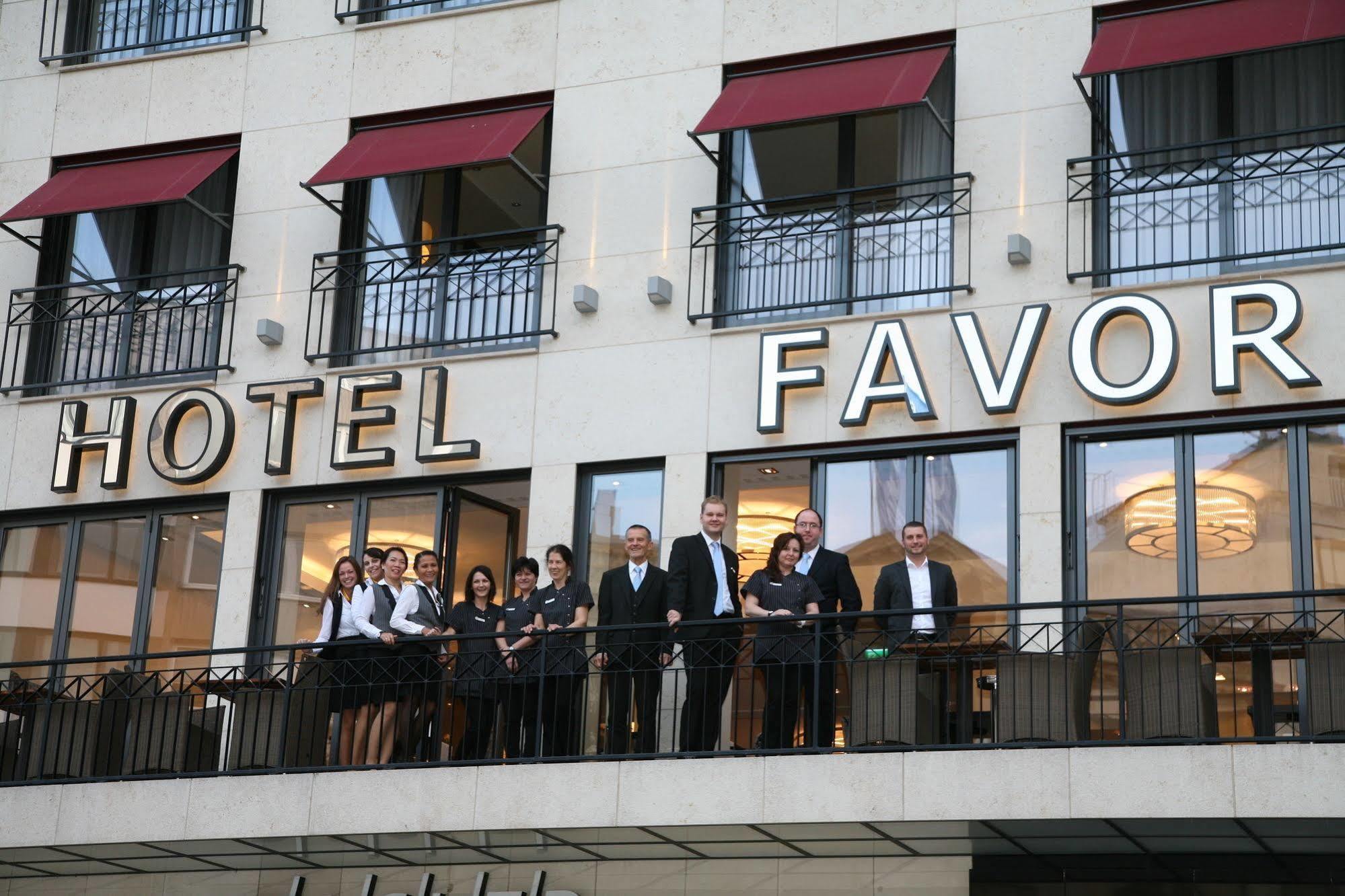 Hotel Favor Düsseldorf Exterior foto